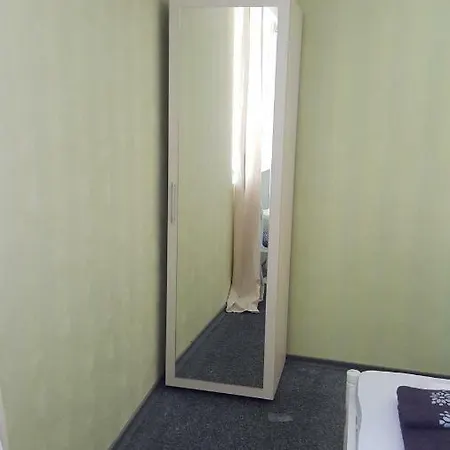 Гостевой дом The Yellow House