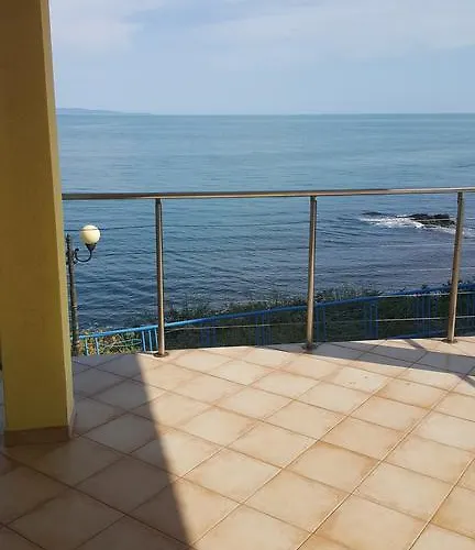 The Yellow House Ahtopol